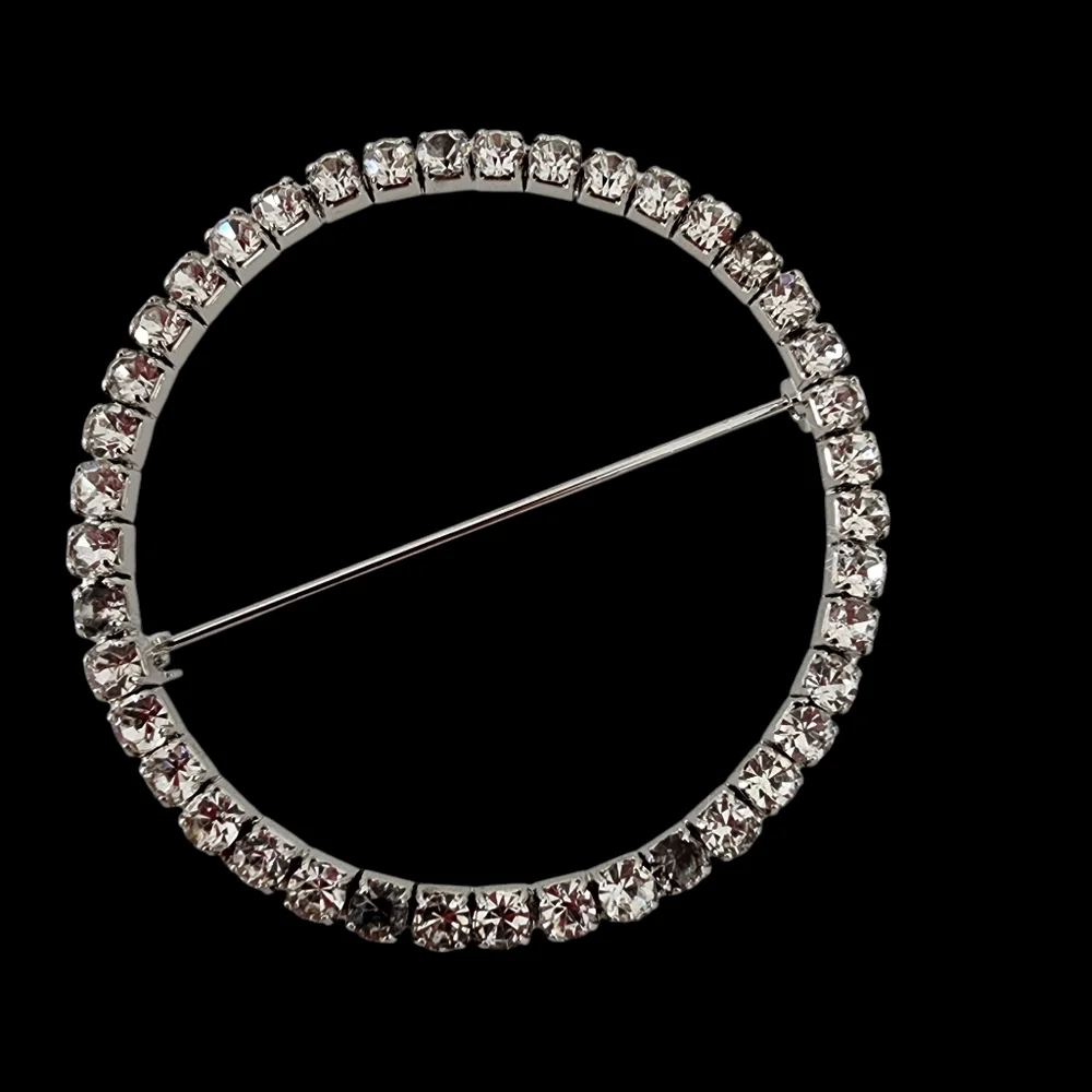 Vintage Brooch Pin Rhinestone circle brooch silver tone